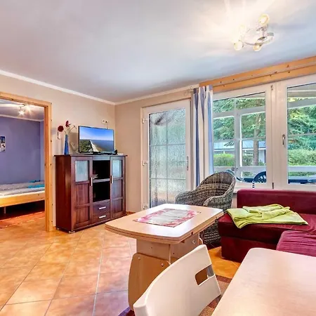 Ferienhaus Bergstrasse 1 コルスヴァント